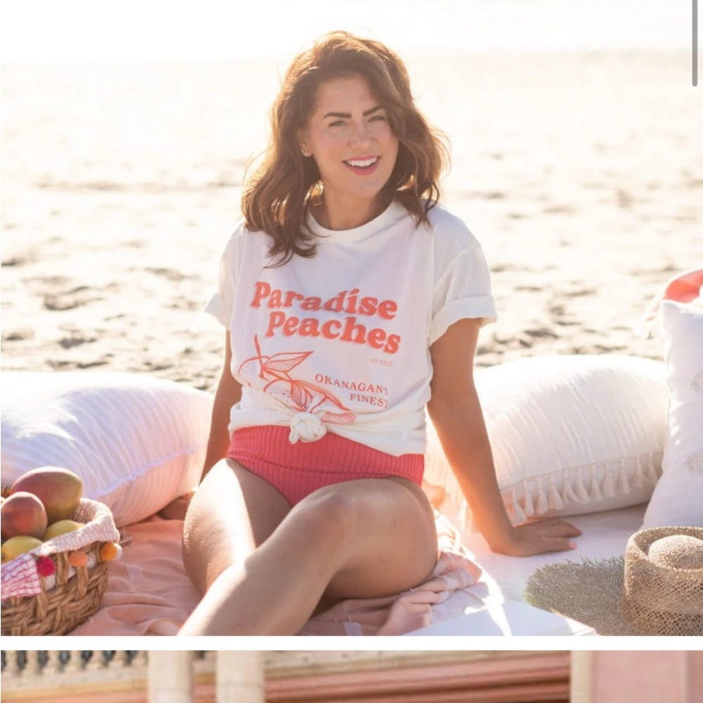JACKSON ROWE: PARADISE PEACHES TEE Jilly box size small